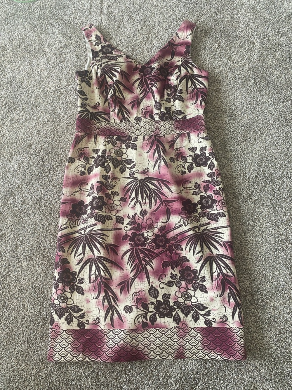 Sleeveless Floral Bamboo-Print Midi Dress in Mauve and Cream